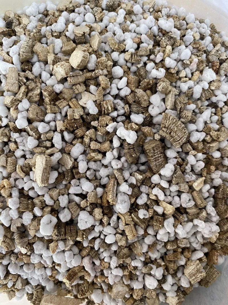 Vermiculite/Perlite mixture